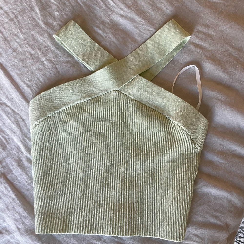 Aritzia sculpt knit criss cross cropped tank - Picture 2 of 3